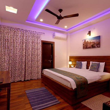 Appartement Shivalayaa - The Divine Abode à Agra  Extérieur photo
